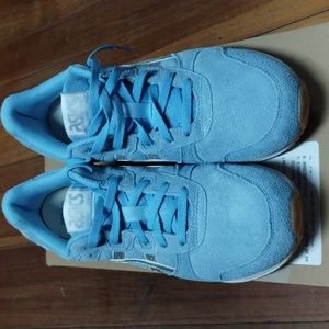 Woman's Asics Lyte Classic